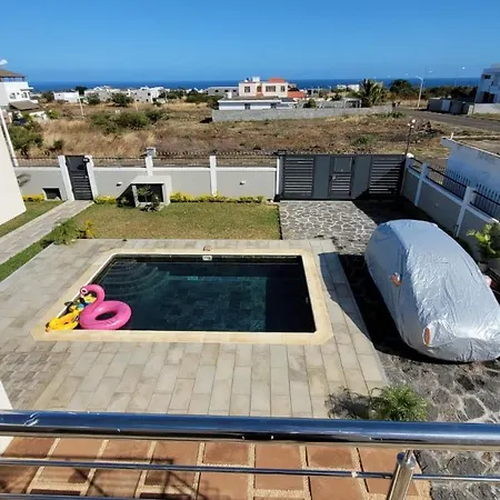 Coquette Villa Avec Piscine Flic en Flac Exterior photo