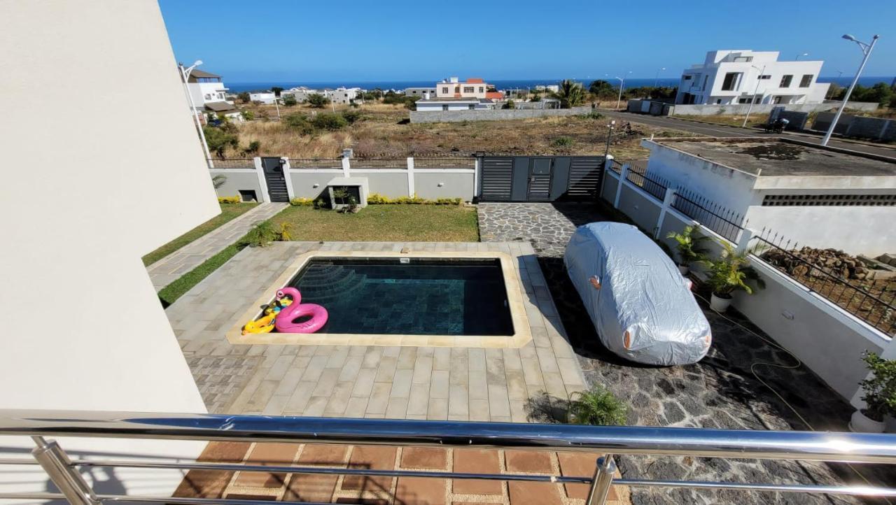Coquette Avec Piscine Villa Flic en Flac